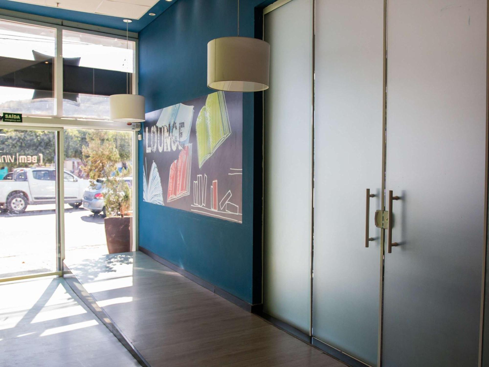 Ibis Budget イタペルナ エクステリア 写真